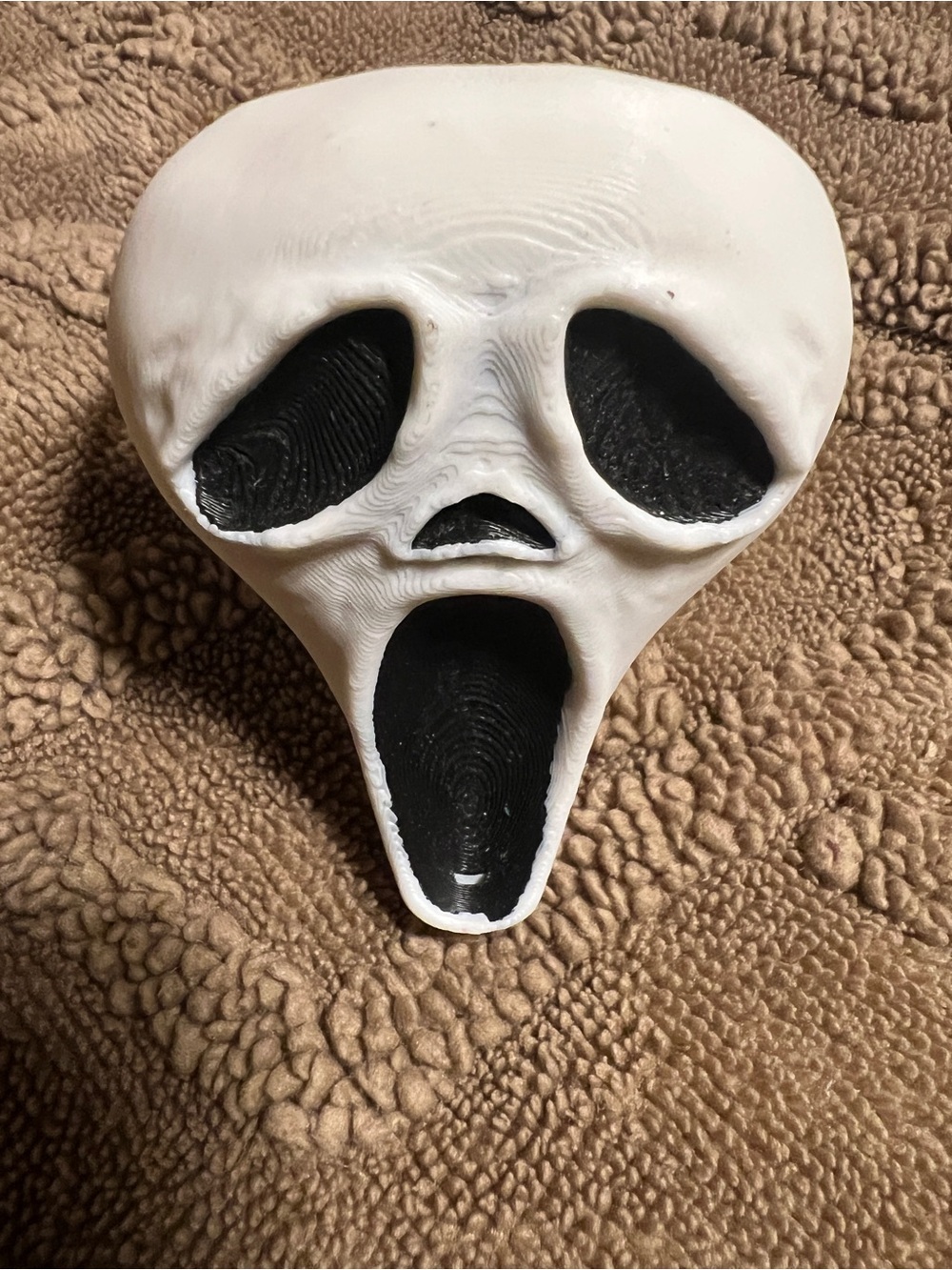 White and Black Scream-Style Skull Mask Décor for Labubu